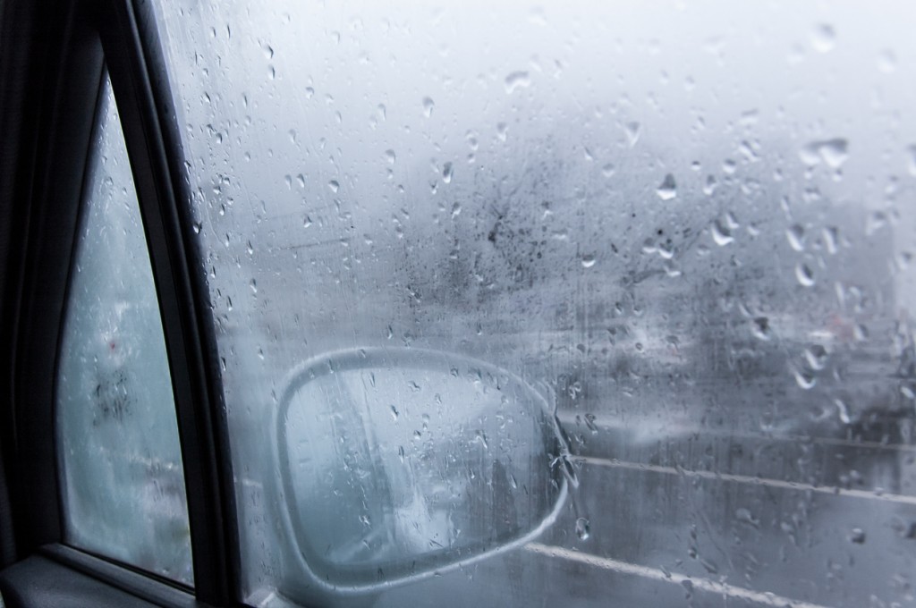 foggy-car-windows-in-anchorage-alaska