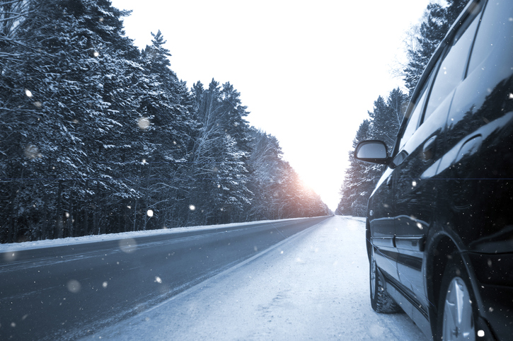 winter-driving-in-alaska