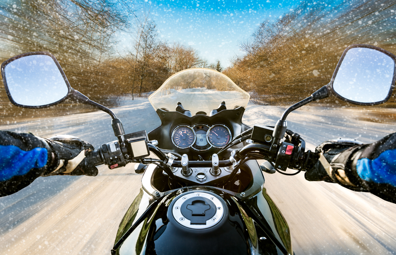 motorcycle-in-alaska